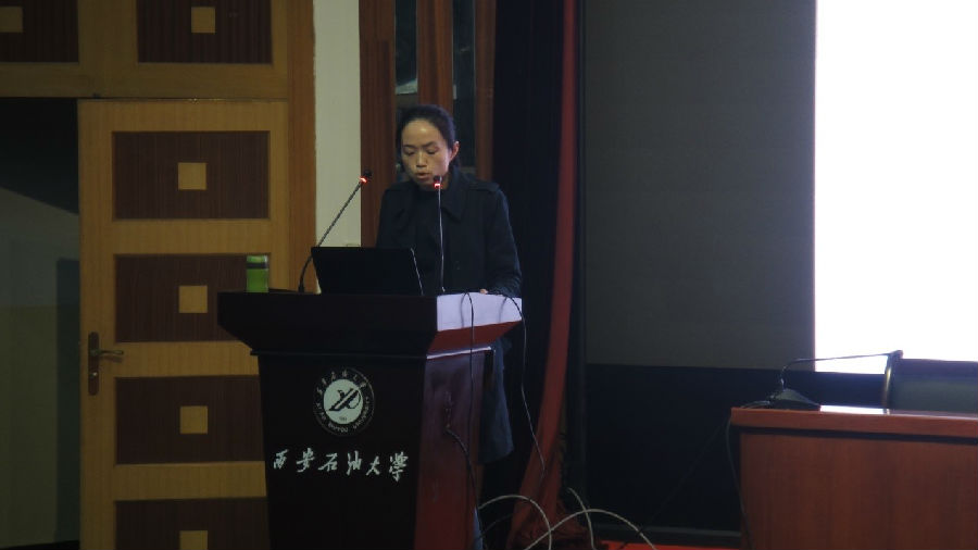 吴莹.jpg